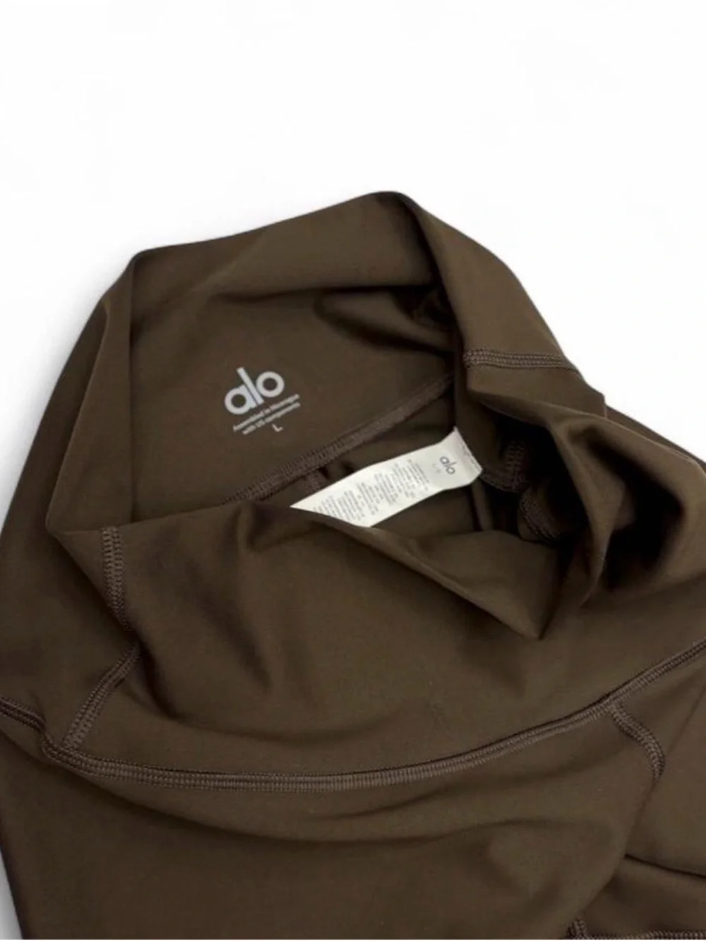 Alo High Waist Airlift Leggings in the color Espresso